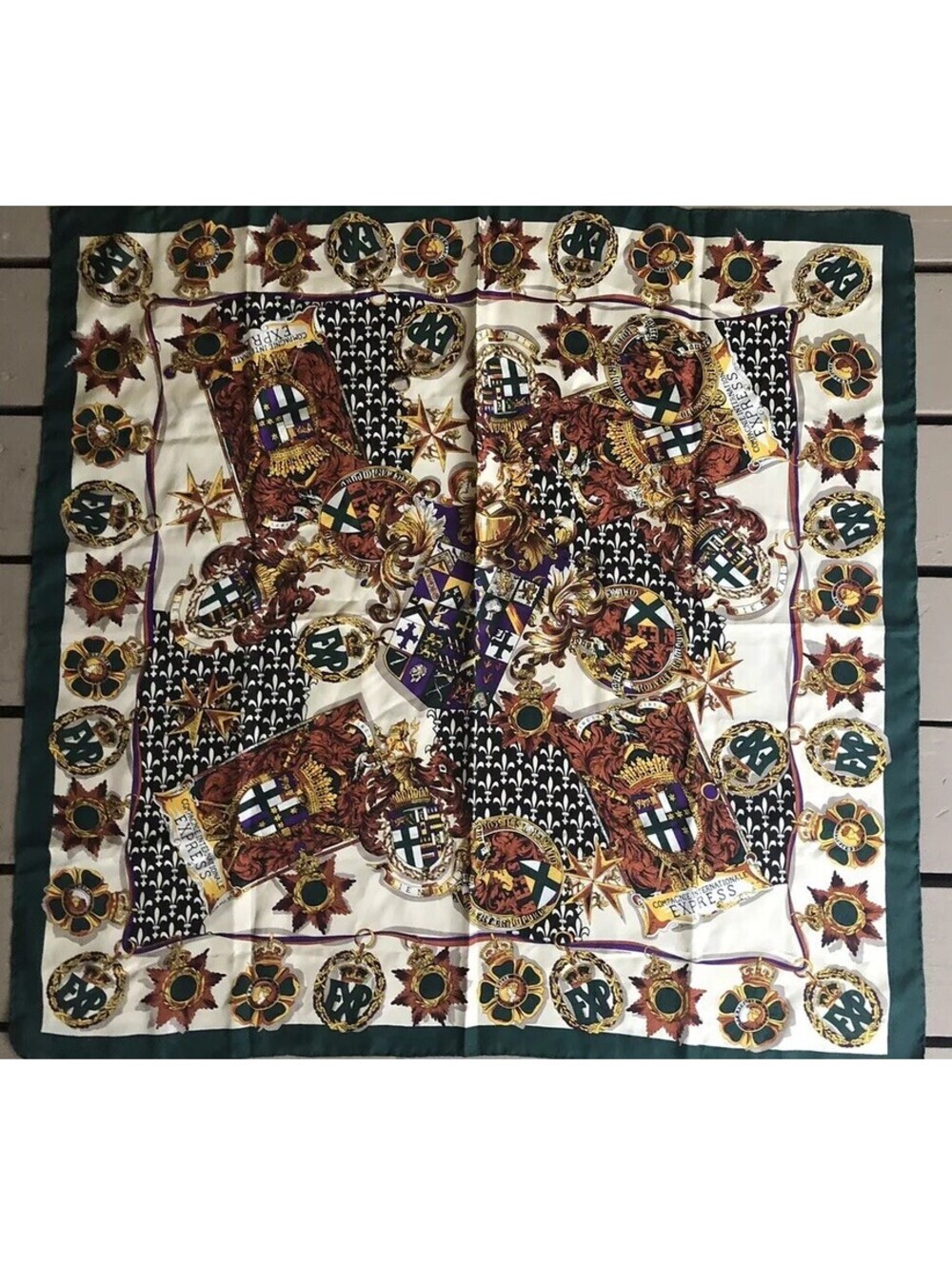 Vtg compagnie internationale express Ladies Scarf Silk 33x34 Green Beige.